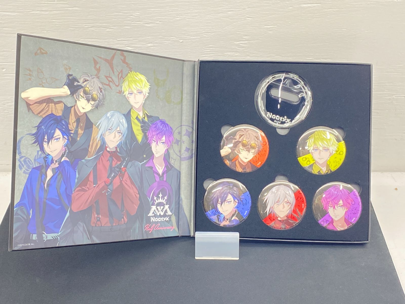 盛岡41-0040] NIJISANJI EN「Noctyx Half Anniversary Goods」缶バッジ 