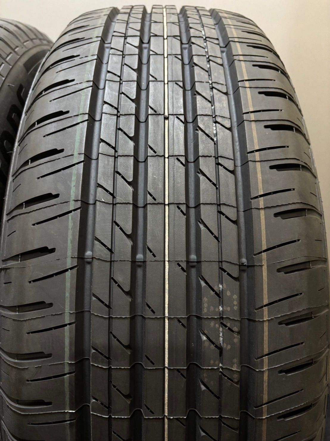 タイヤ、ホイール BRIDGESTONE ALENZA H/L33 225/45R18 新車外し 