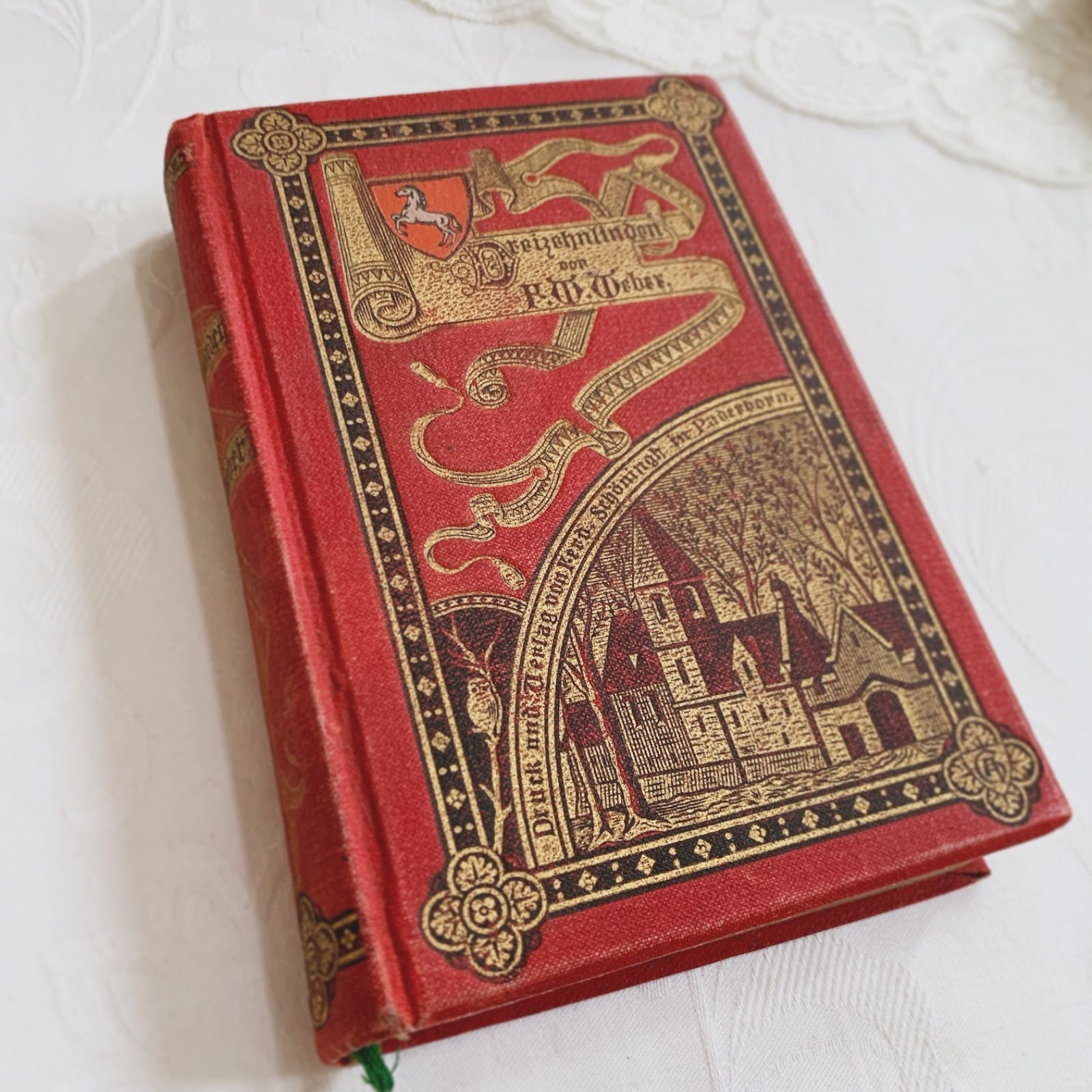1902年 アンティーク洋書 -赤色装丁のディスプレイ洋書- アンティーク