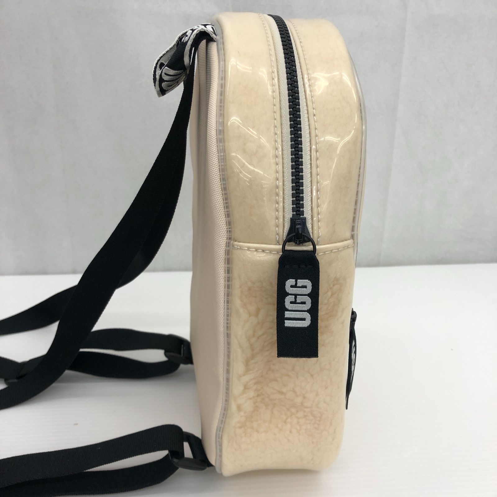 UGG アグ ミニリュック ダニーミニバックパック オフホワイト クリーム 