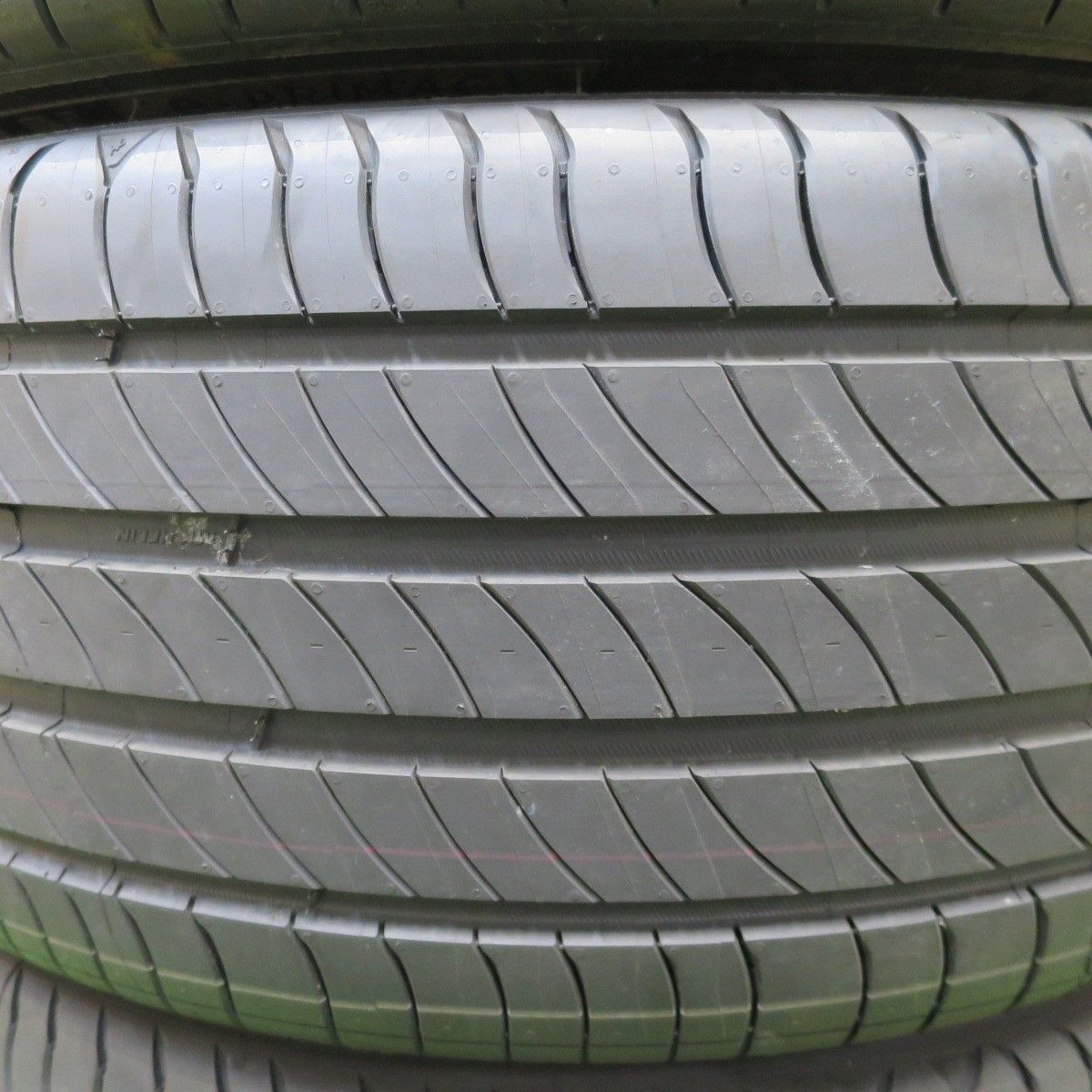 新車外し！25年☆225/45R21 ミシュラン e・PRIMACY eプライマシー 