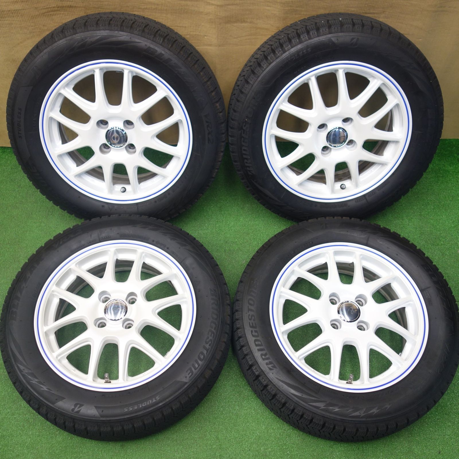 綺麗 !!バリ溝☆スタッドレス ＆ホイールセット☆185/60R15☆アクア