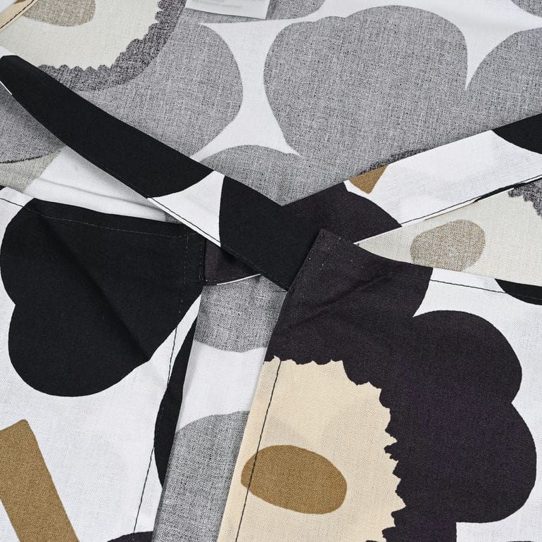新品 マリメッコ marimekko エプロン ピエ二 ウニッコ ホワイト ダークグレー 75550 075550 819 北欧雑貨 北欧デザイン ネコポス