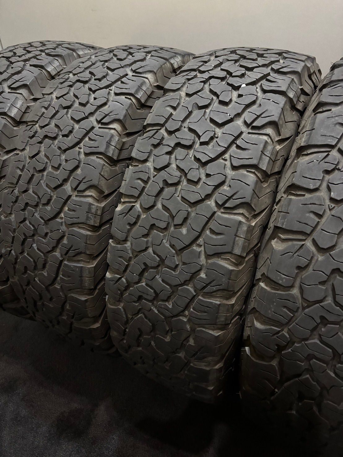 ☆LT215/70R16 100/97R PR6 BFGoodrich/All-Terrain T/A KO2 17年製 夏 