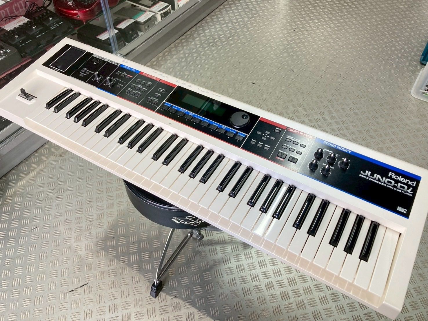 Roland / JUNO-Di ホワイト シンセサイザー ローランド - メルカリ Roland / JUNO-Di ホワイト シンセサイザー ローランド - メルカリ
