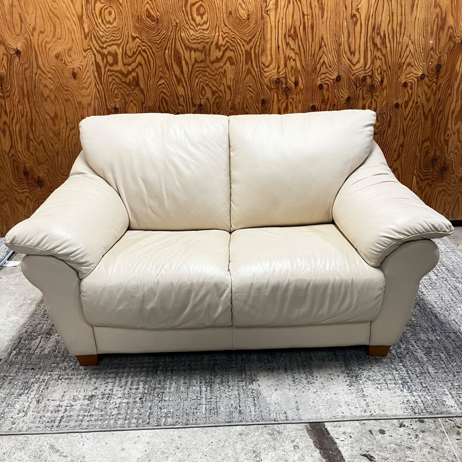 M【値下げ交渉可能】2人がけソファ ホワイト Leather world レザー 