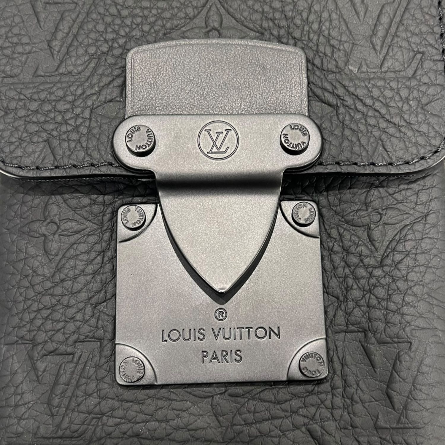中古】 LOUIS VUITTON ルイ・ヴィトン M81524 Sロック ヴェルティカル 