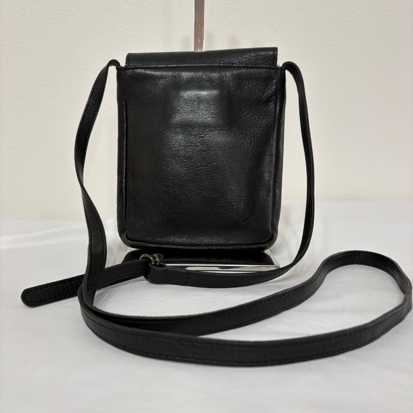 美品 Jean Paul Gaultier ジャンポールゴルチエ レザー ロゴ型押し 