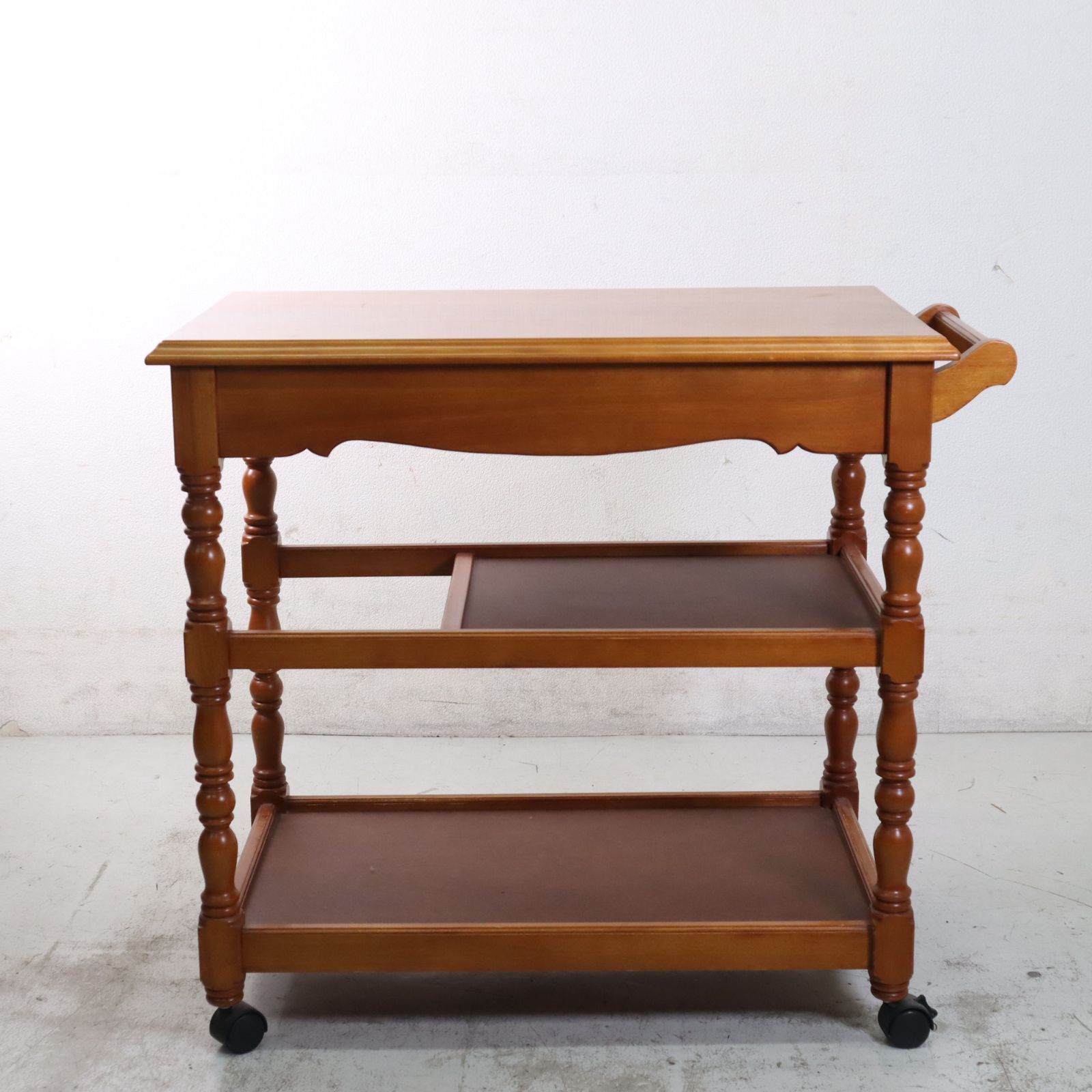 美品 横浜クラシック家具 ダニエル 木製 樺桜 A-722ワゴン キッチンワゴン Daniel 横浜ダニエル A-722 キッチンワゴン 樺桜材 引き出し収納付き