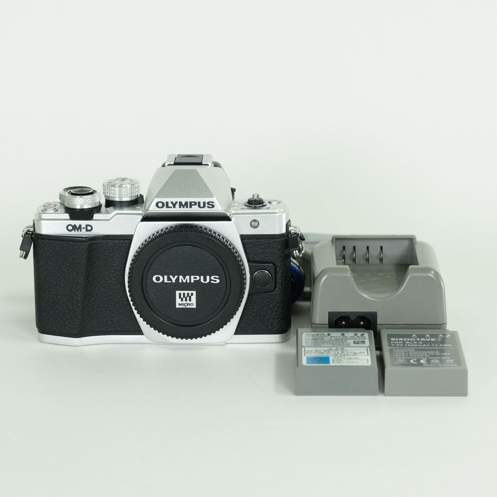 美品 | シャッター数9,030回] OLYMPUS OM-D E-M10 Mark II