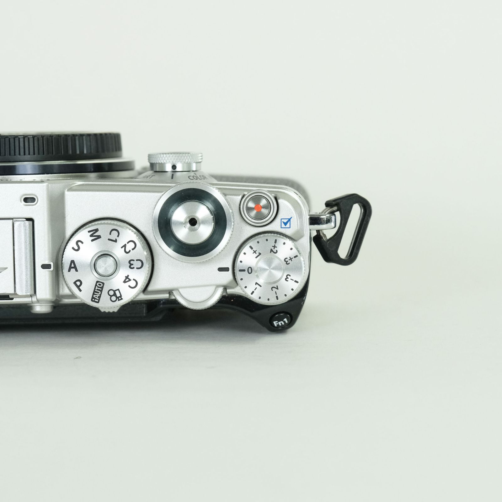 良品 | シャッター数8,324回｜バッテリー2個付] OLYMPUS PEN-F