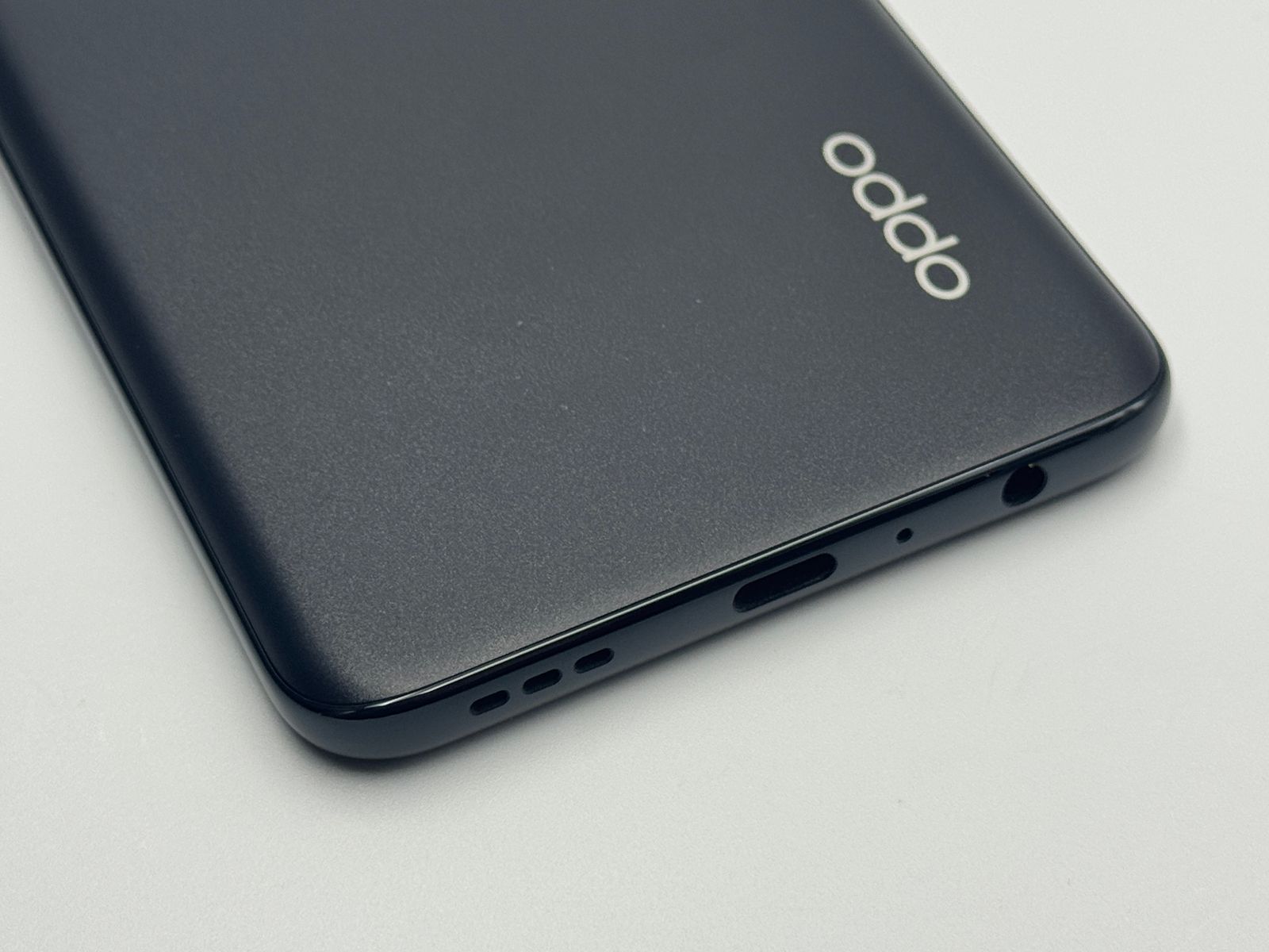 A】OPPO A55s 5G CPH2309 ブラック SIMフリー 白ロム