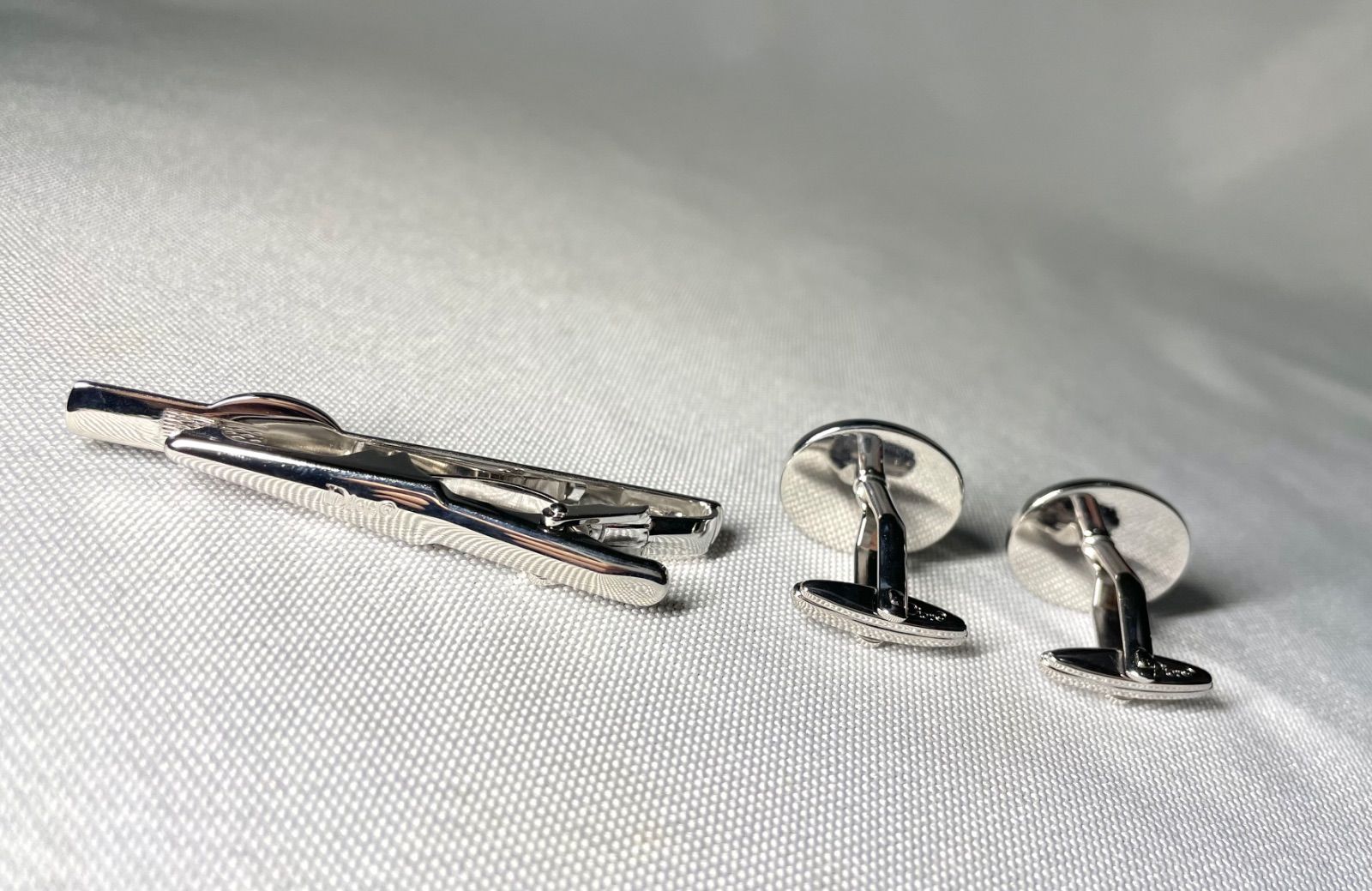 小物 美品 希少 Dior Homme ディオールオム Diorロゴ 艶消しシルバー