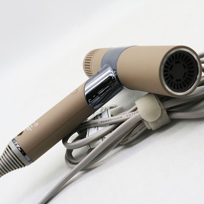 絹女 KINUJO ヘアドライヤー KH202 モカ 中古品 動作確認済み 中古美品 絹女 KINUJO Hair Dryer KH202 モカ ヘアドライヤー ER8-03