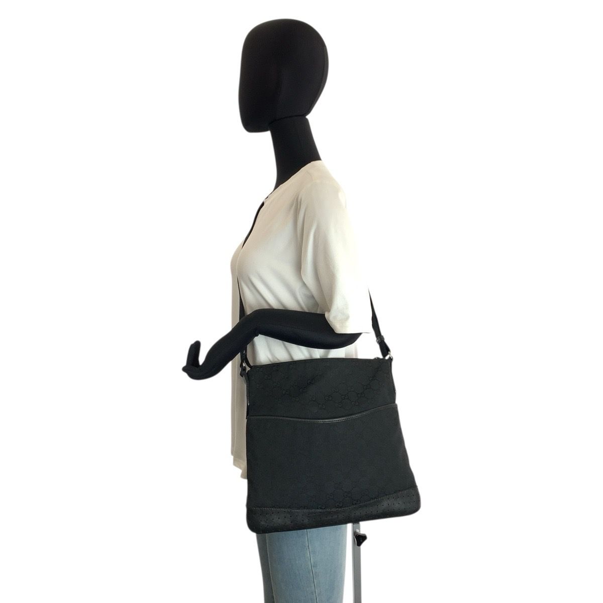 GUCCI グッチ ブラック 黒 シルバー金具 GGキャンバス/レザー GUCCI グッチ ブラック 黒 シルバー金具 GGキャンバス/レザー