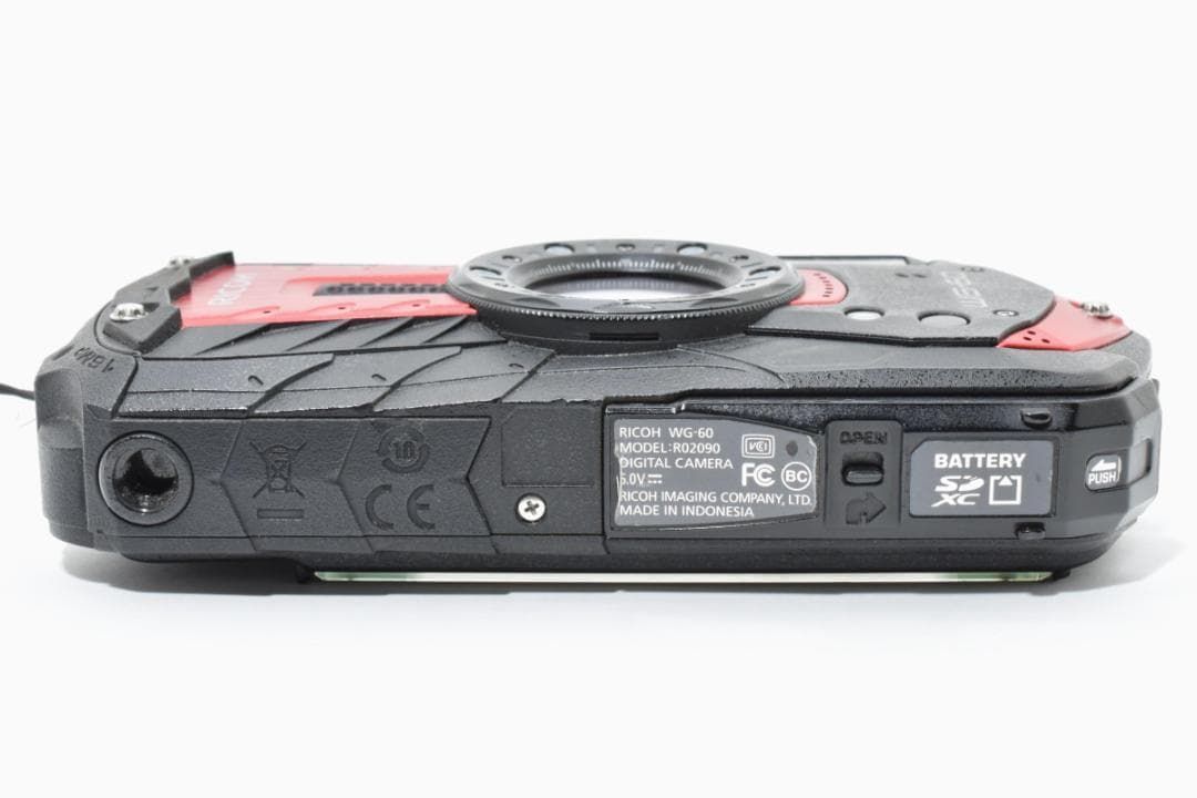 カメラ ショット数少 RICOH WG-60 防水 耐衝撃 レッド デジタルカメラ