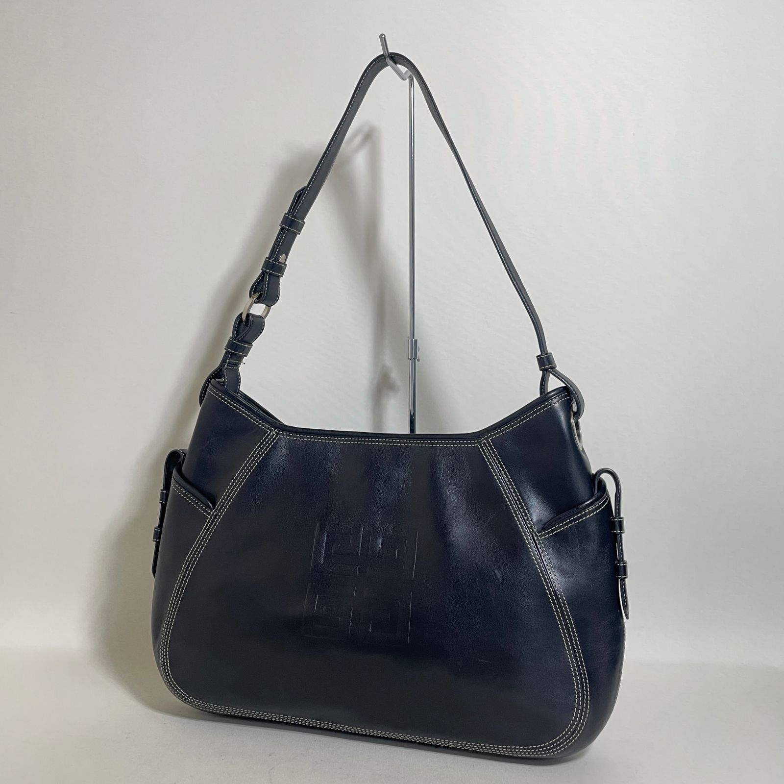 ジバンシー 4Gロゴ ホーボー ワンショルダー バッグ ブラック
