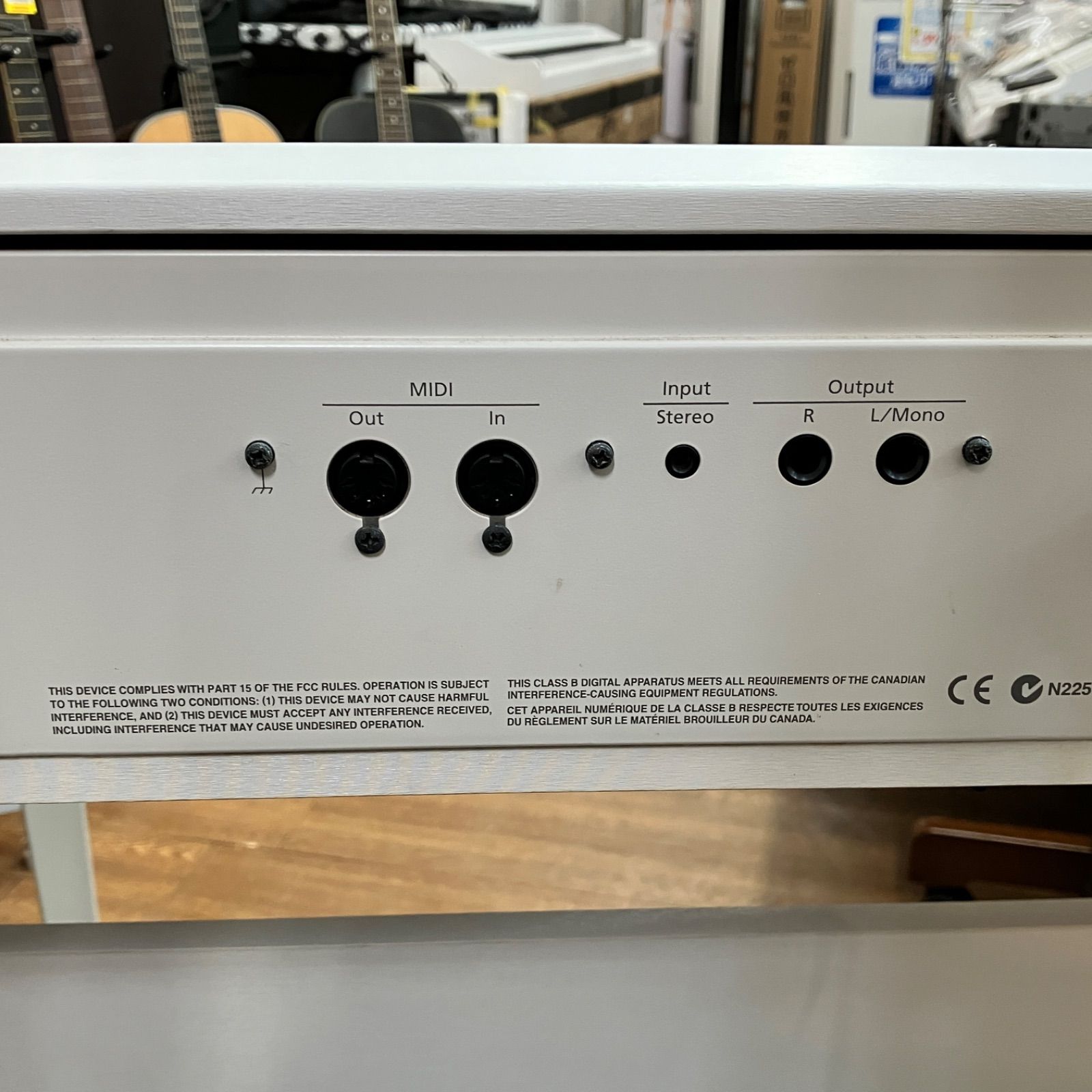 Roland ローランド 電子ピアノ F-120 デジタルピアノ 88鍵盤 3本ペダル 