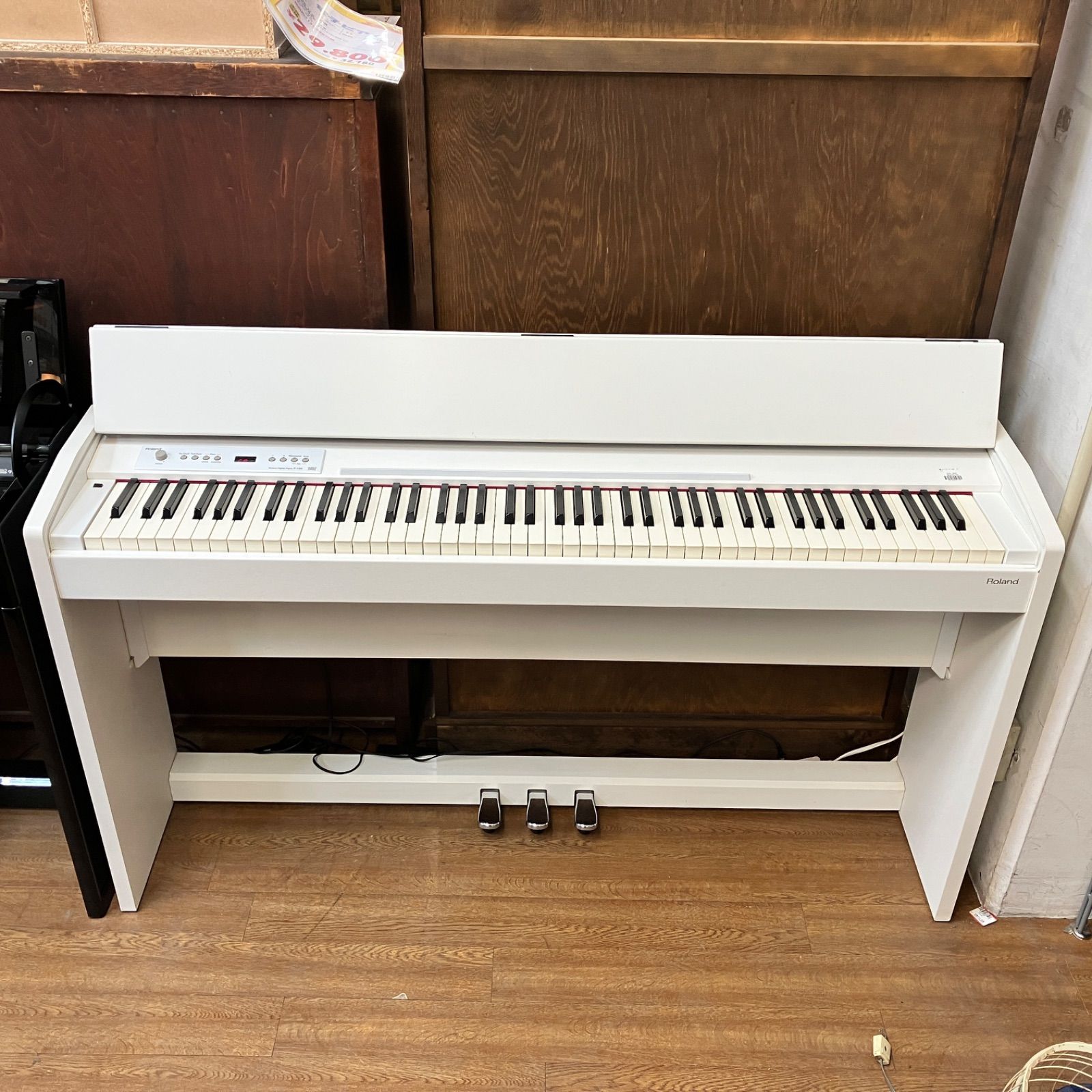 Roland ローランド 電子ピアノ F-120 デジタルピアノ 88鍵盤 3本ペダル 