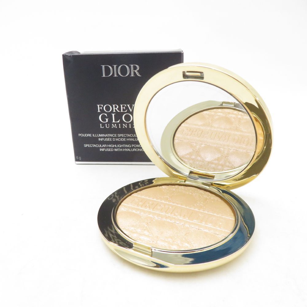 Dior フォーエヴァー グロウ ルミナイザー フェイスパウダー