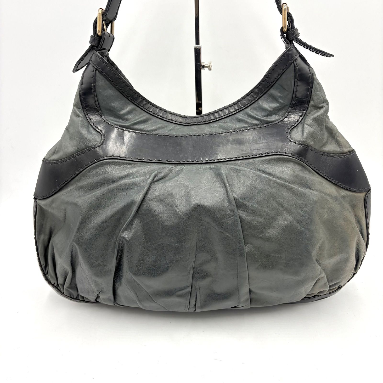 GUCCI グッチ Y2K クイーンホーボー レザー ワンショルダーバッグ 