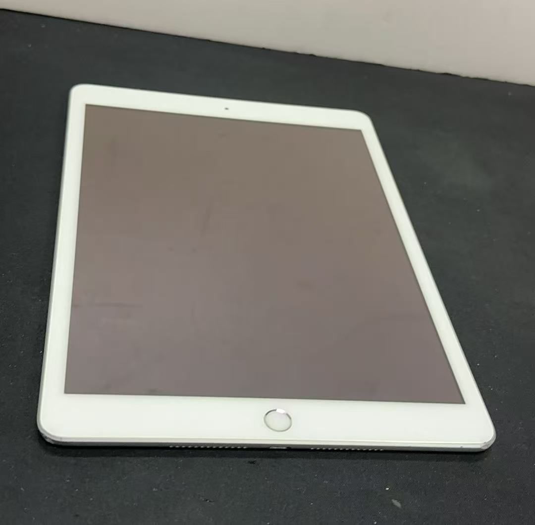 iPad 第7世代 Cellular 32GB SV バッテリー劣化あり - メルカリ