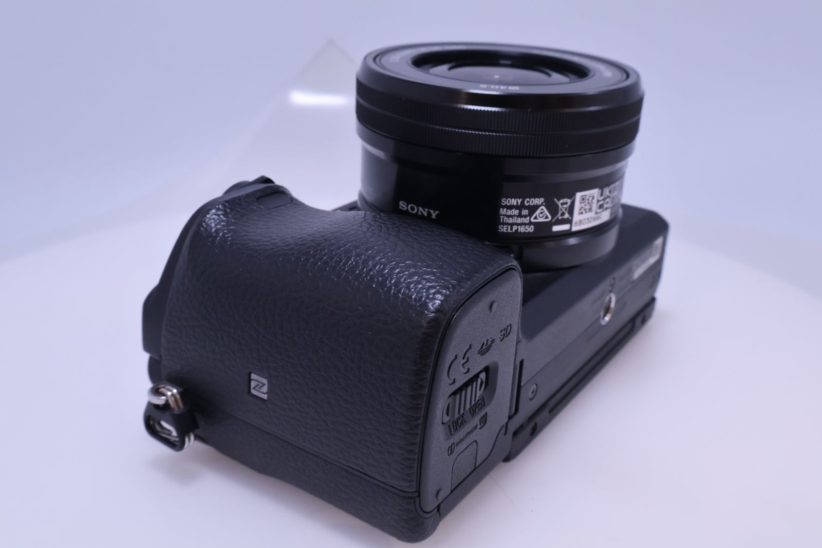 極美品】SONY α6400 パワーズームレンズキット(同梱レンズ 極美品】SONY α6400 パワーズームレンズキット(同梱レンズ