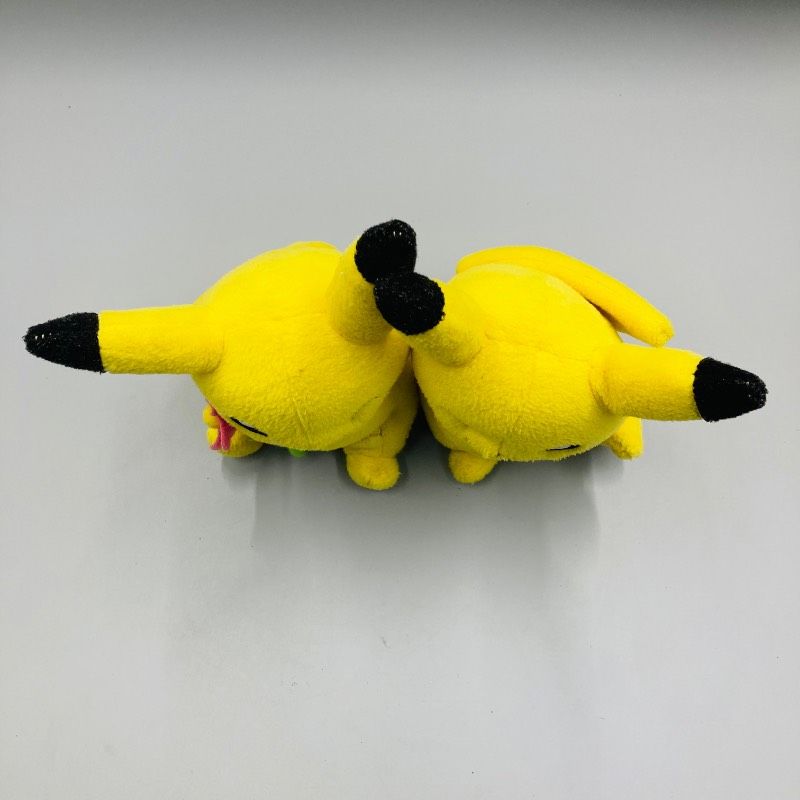 ペアピカチュウ ぬいぐるみ ポケモンセンター　2012年 ポケモン ペアピカチュウ ぬいぐるみ 2012年 ポケモンセンター