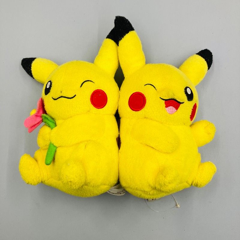 ペアピカチュウ ぬいぐるみ ポケモンセンター　2012年 ポケモン ペアピカチュウ ぬいぐるみ 2012年 ポケモンセンター