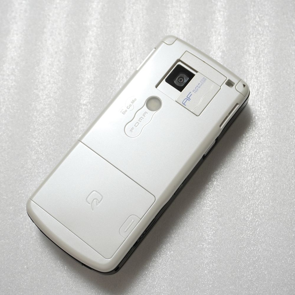 docomo D902i ホワイト 3Gガラケー【送料無料】 - メルカリ