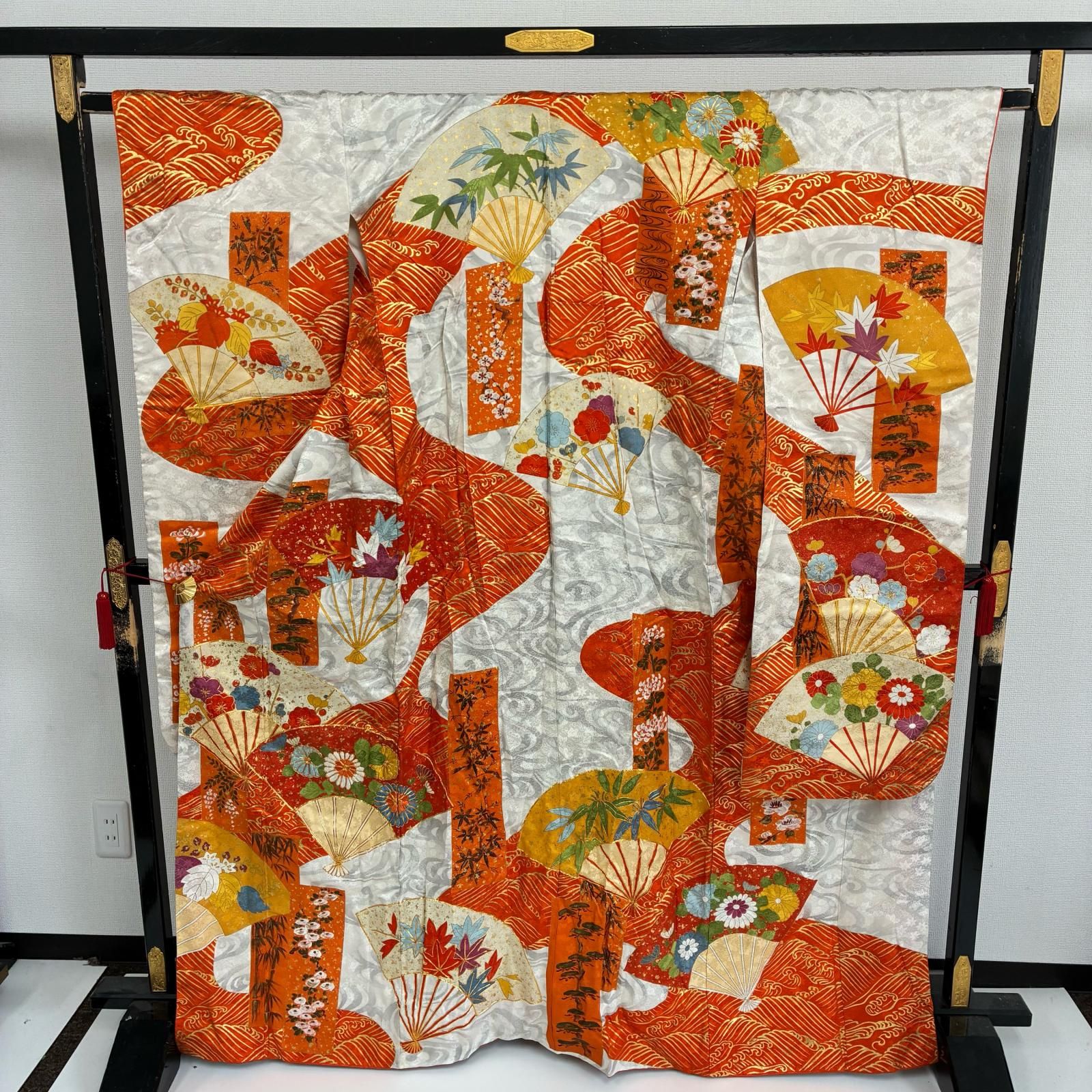 振袖 裄65 正絹 金駒刺繍 扇に花 袷 着物 MK-5388 - メルカリ