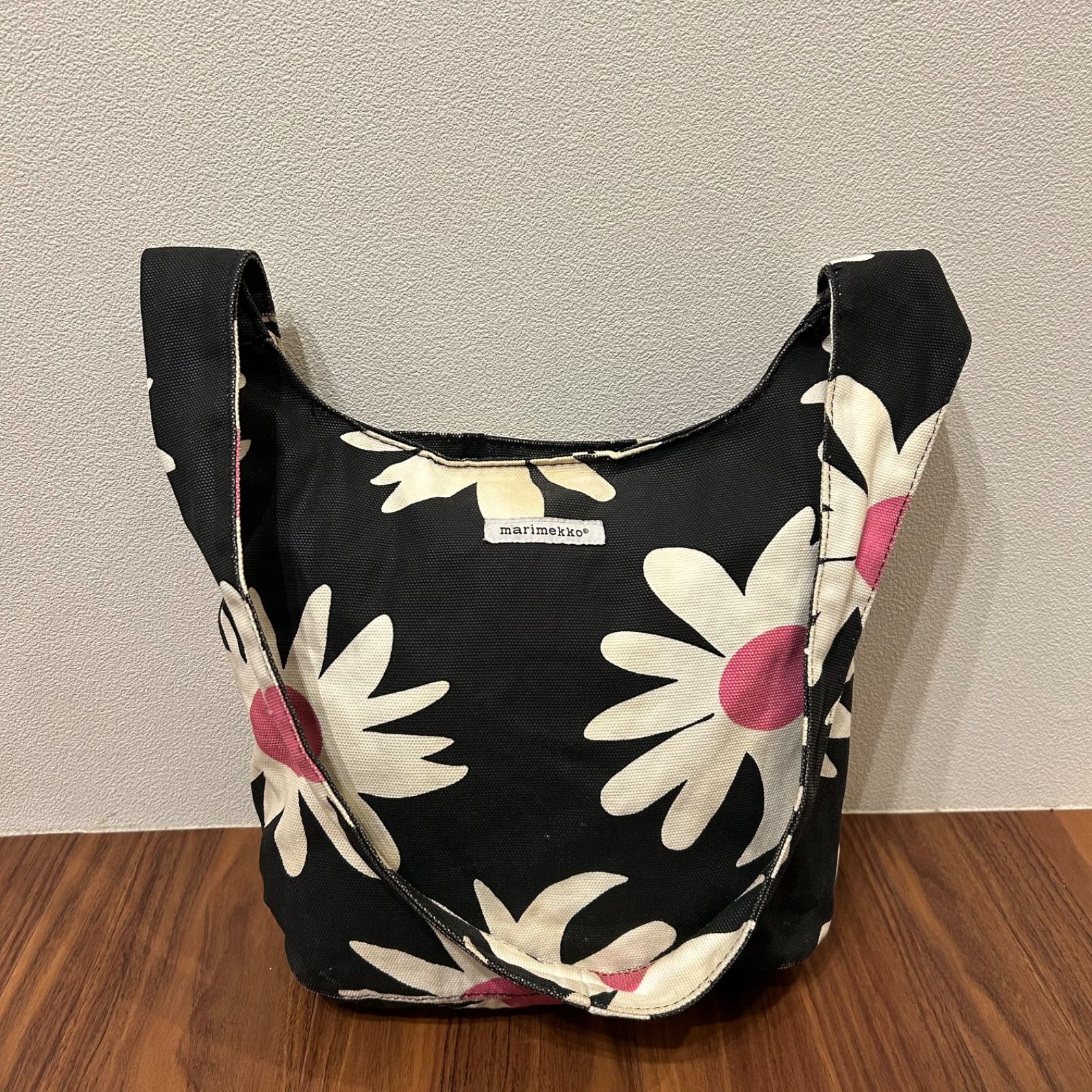 marimekko マリメッコ レディース ショルダーバッグ 花柄 - メルカリ