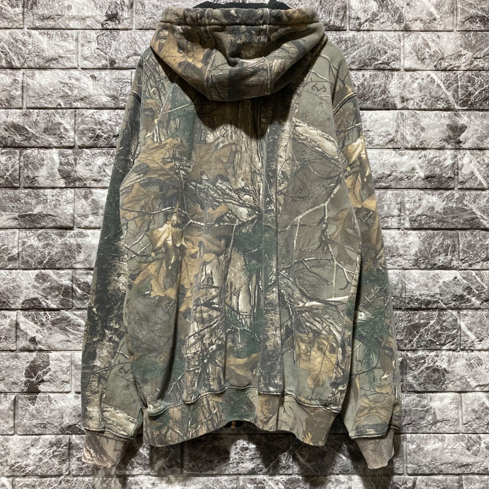 リアル ツリー パーカー カーハート CARHARTT リアルツリー ジップ