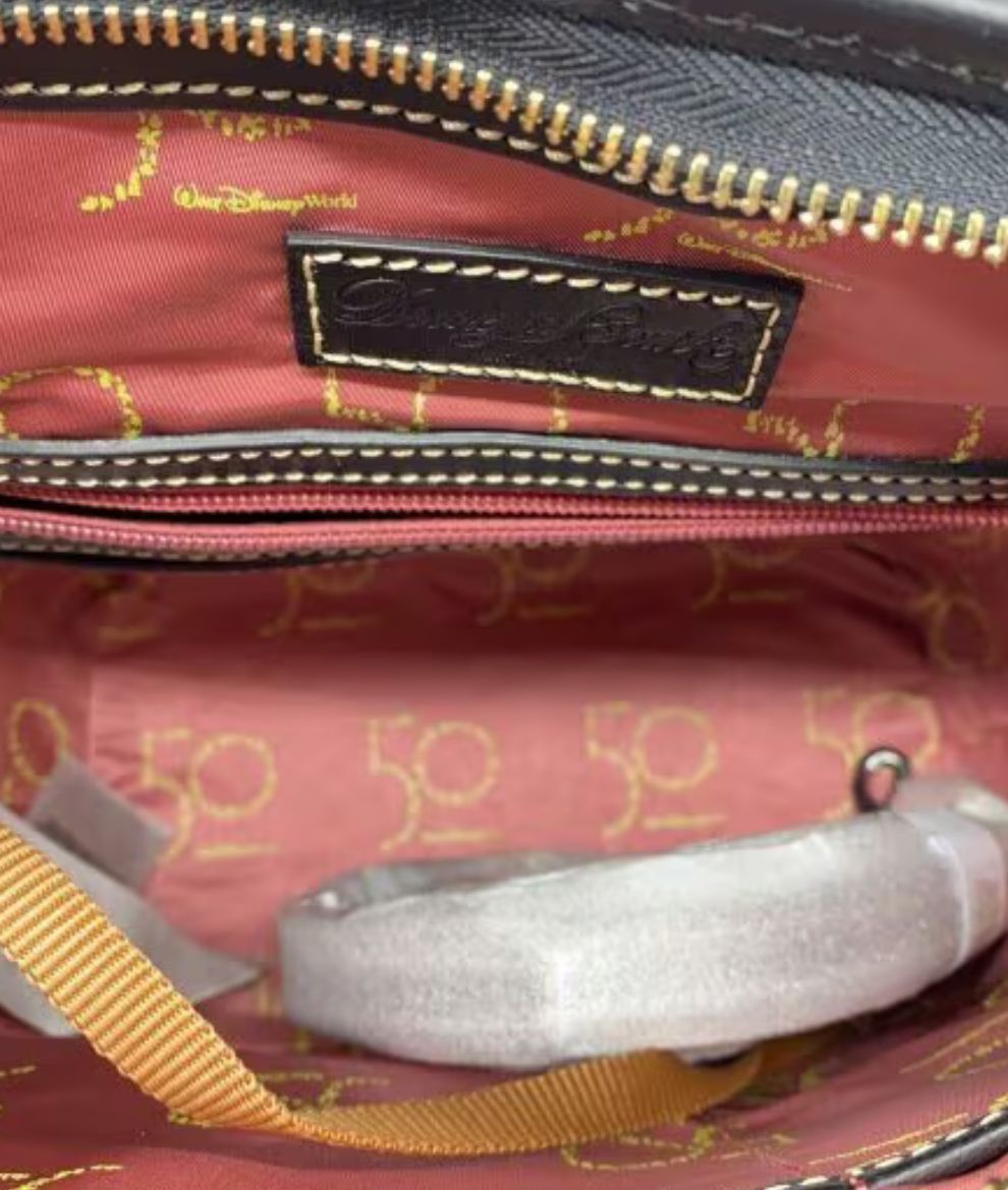 Dooney & Bourke ディズニー 50周年 シンデレラ城 ショルダーバッグ 