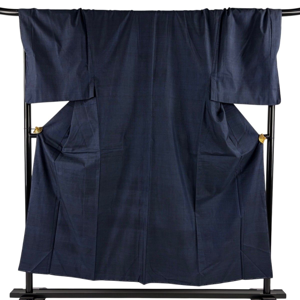 【美品】 男着物 身丈152.5cm 裄丈74.5cm L 袷 アンサンブル紬 亀甲絣 紺色 正絹 名品 【中古】 11,534円