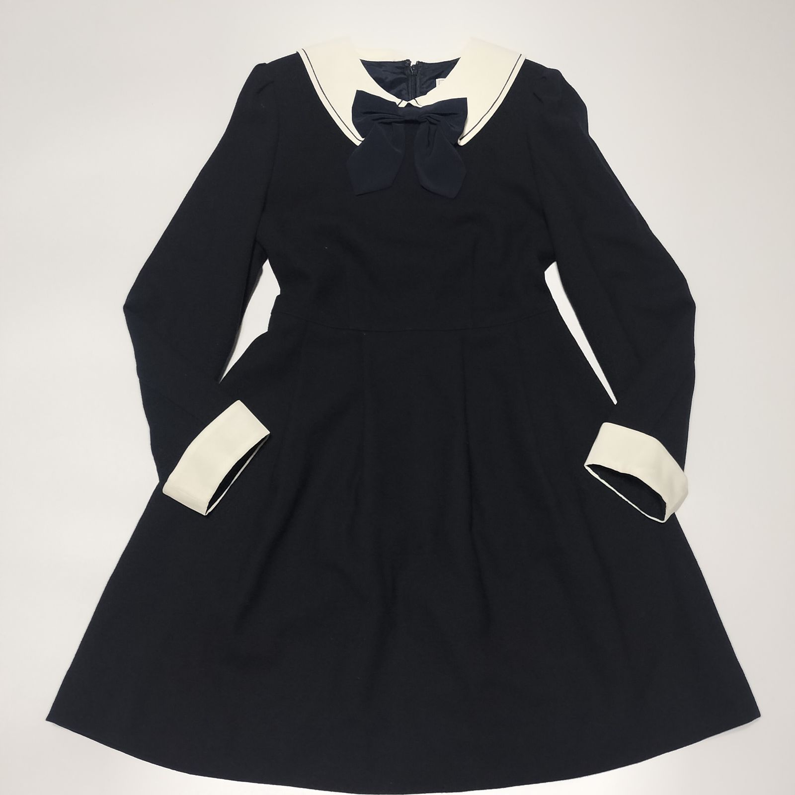 美品】BURBERRYS バーバリー フォーマル 白襟 ワンピース 140cm 