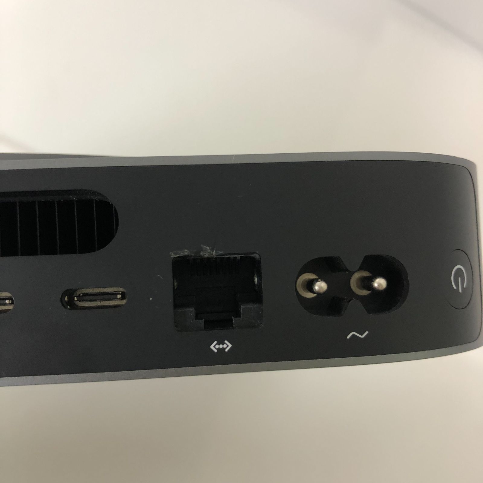 即使用可能！】Apple Mac mini 2018 A1993・Intel Core i3 ・メモリ8GB 