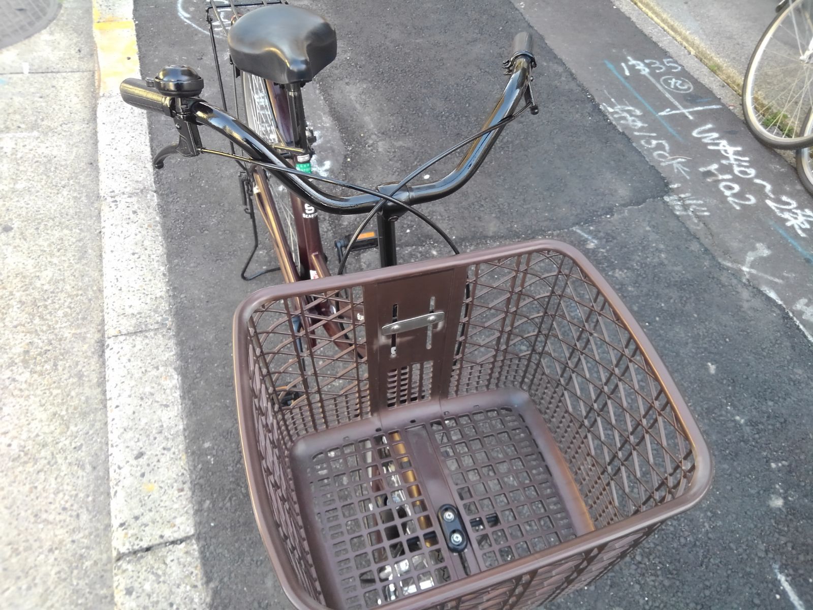 引き取り限定！(名古屋市昭和区)中古自転車4037 前後タイヤ新品 