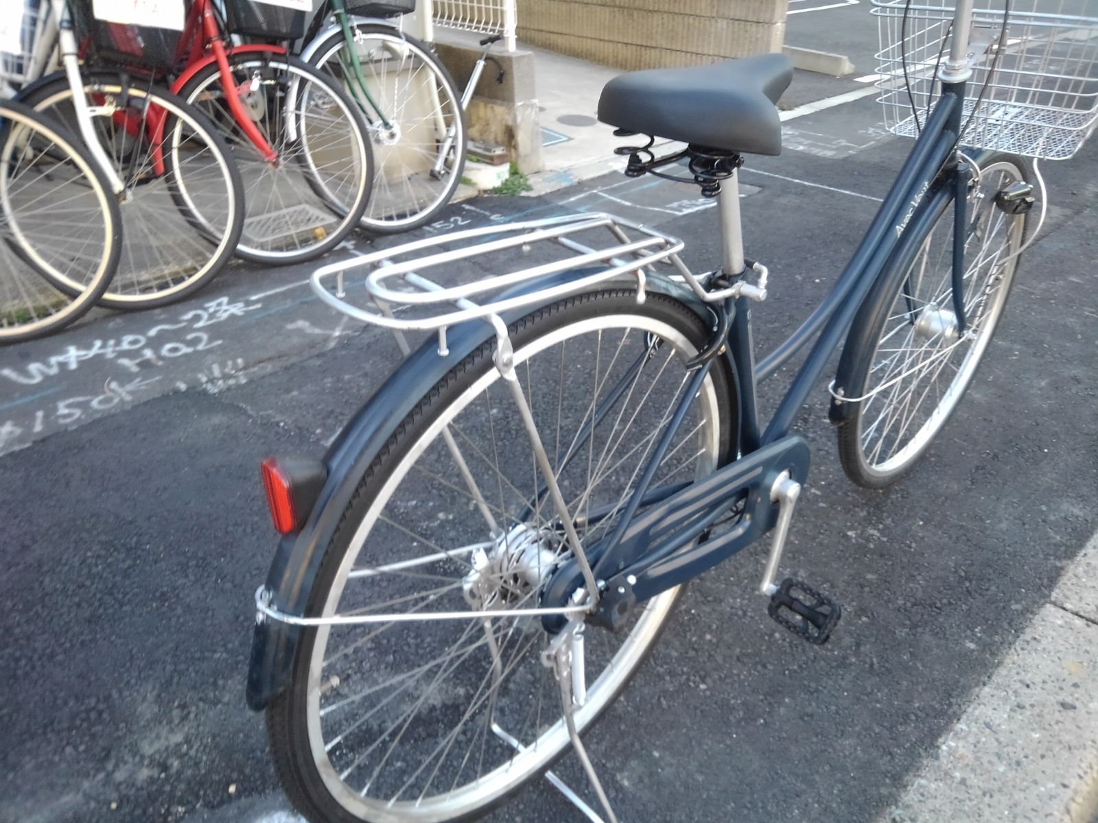 引き取り限定！(名古屋市昭和区)中古自転車4038 前後タイヤ新品 
