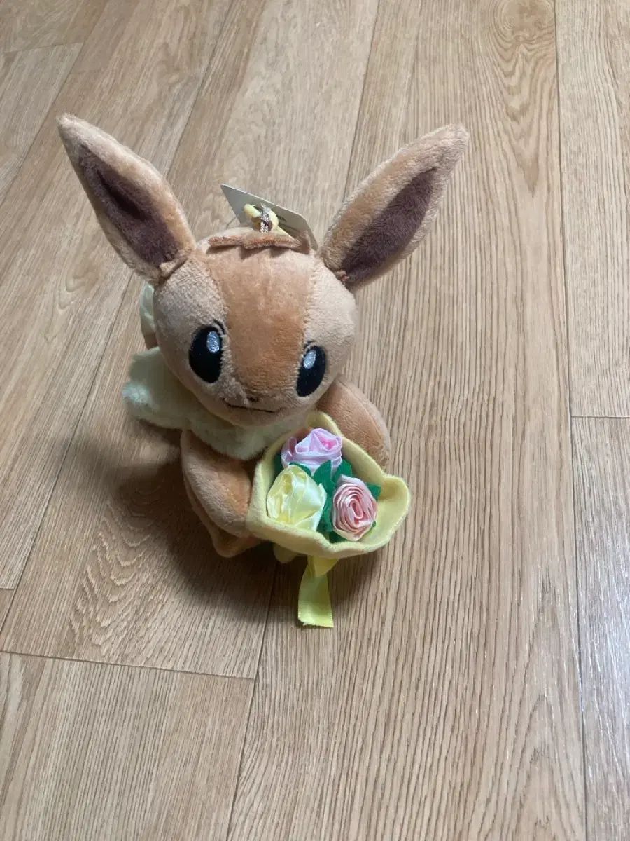 定番人気，大人気】 ポケモン イーブイ 花束 ぬいぐるみ キーホルダー
