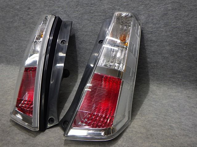 ふうさん専用 ワゴンR MH23S スズキ スティングレー 純正 テール テールランプ 2026