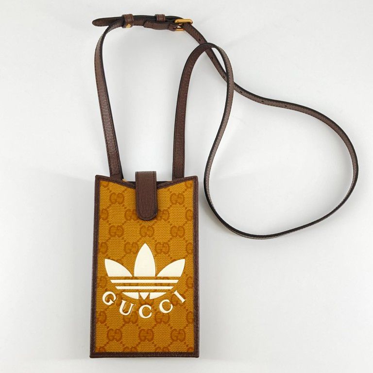 GUCCI(グッチ) adidasコラボ スマートフォンケース 702203 GUCCI(グッチ) adidasコラボ スマートフォンケース 702203