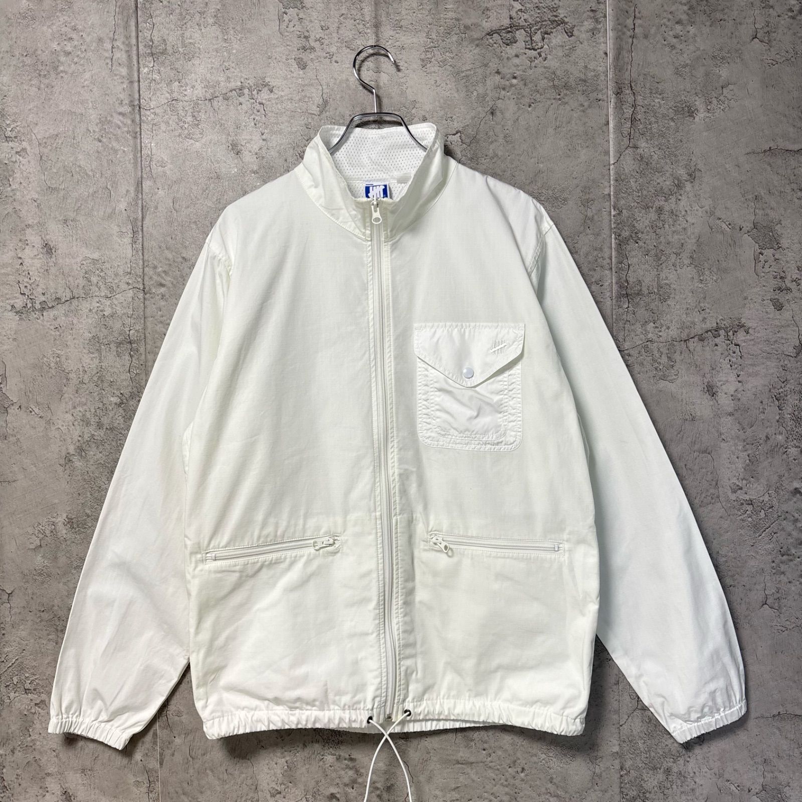 美品 UNDEFEATED アンディフィーテッド ナイロンジャケット ストリート
