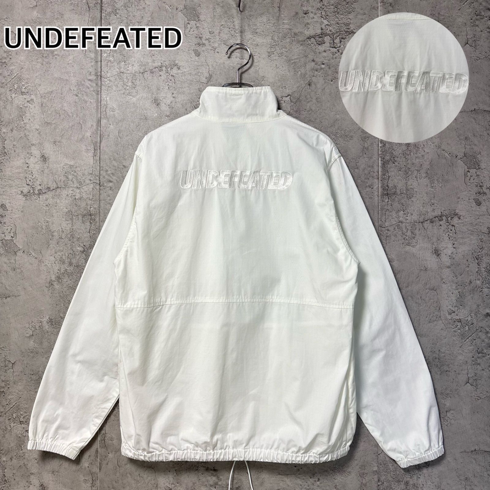 美品 アンディフィーテッド ナイロンジャケット ロゴ刺繍 白 ホワイト Lサイズ 美品 UNDEFEATED アンディフィーテッド ナイロンジャケット ストリート