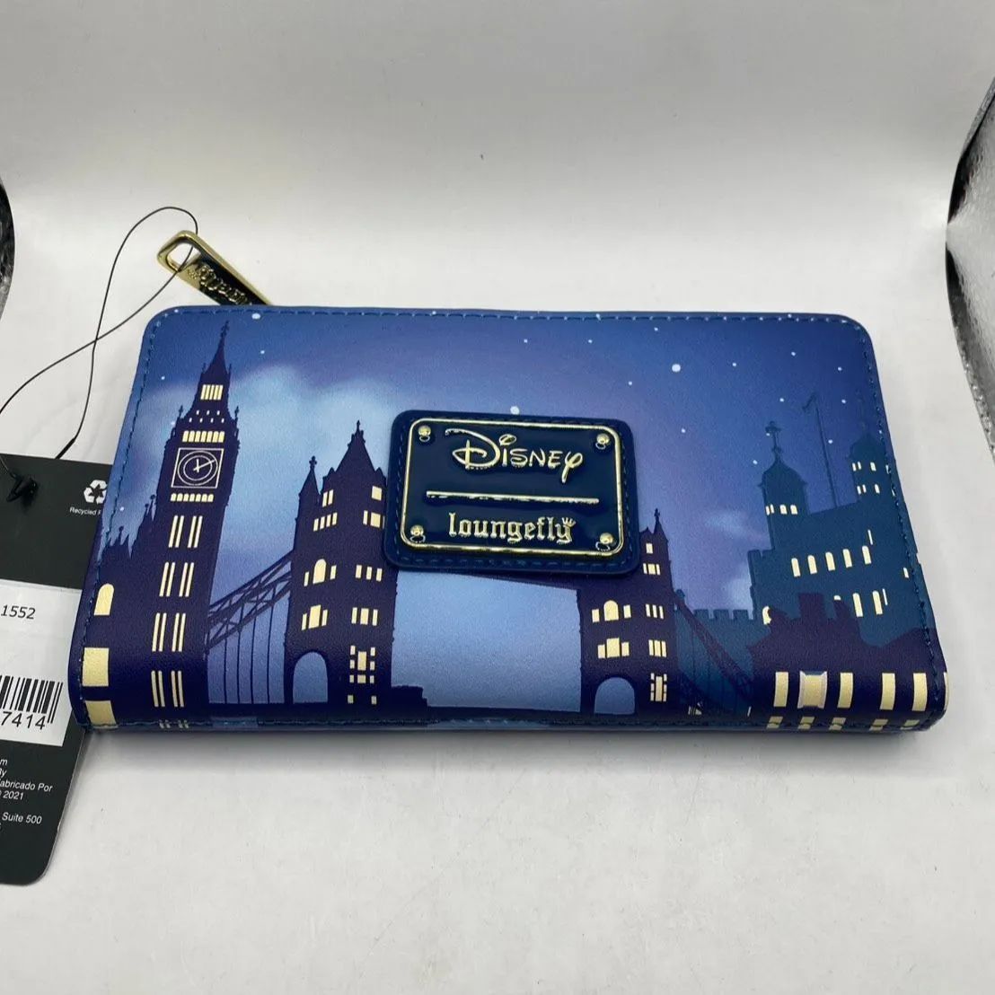 ✨Disney✨】 Loungefly ラウンジフライ ディズニー ピーターパン 