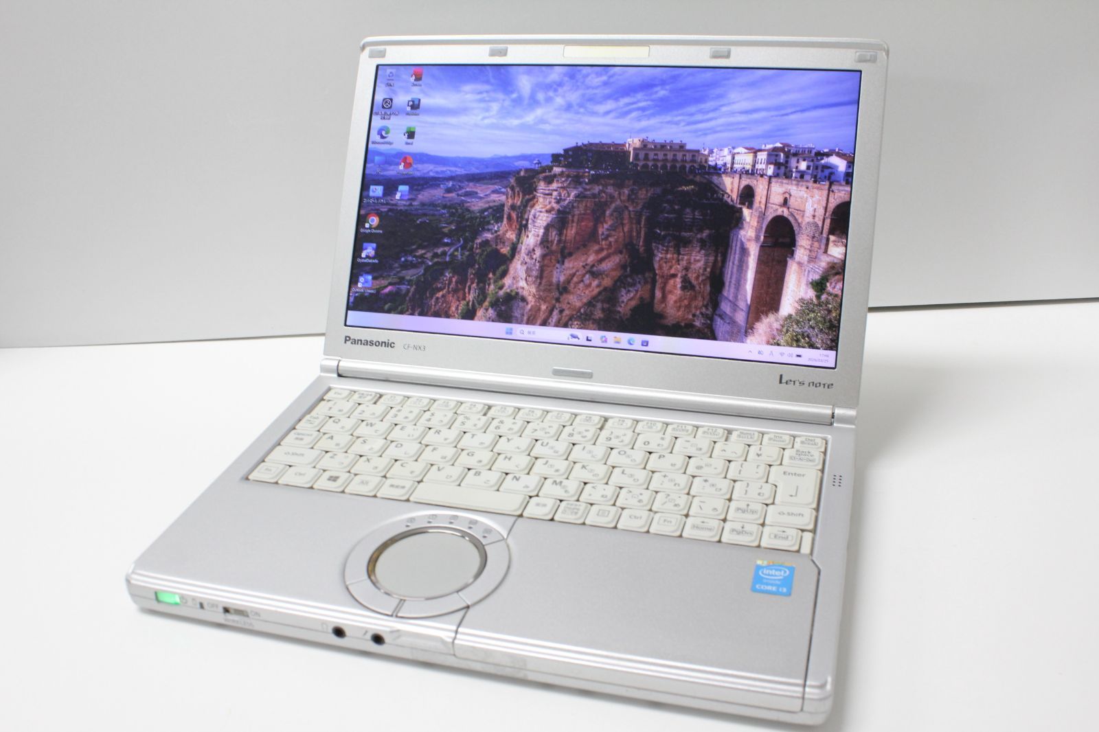 中古ノートPC】Panasonic〈レッツノート NX3〉Intel Core i3/SSD240GB 