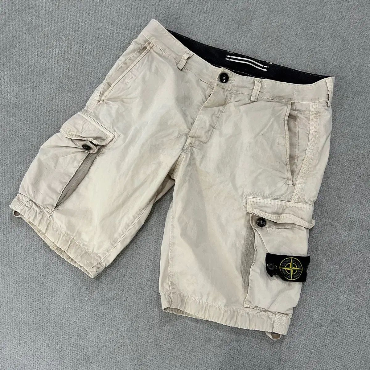 STONE ISLAND ストーンアイランド ベージュ カーゴ ハーフパンツ L 