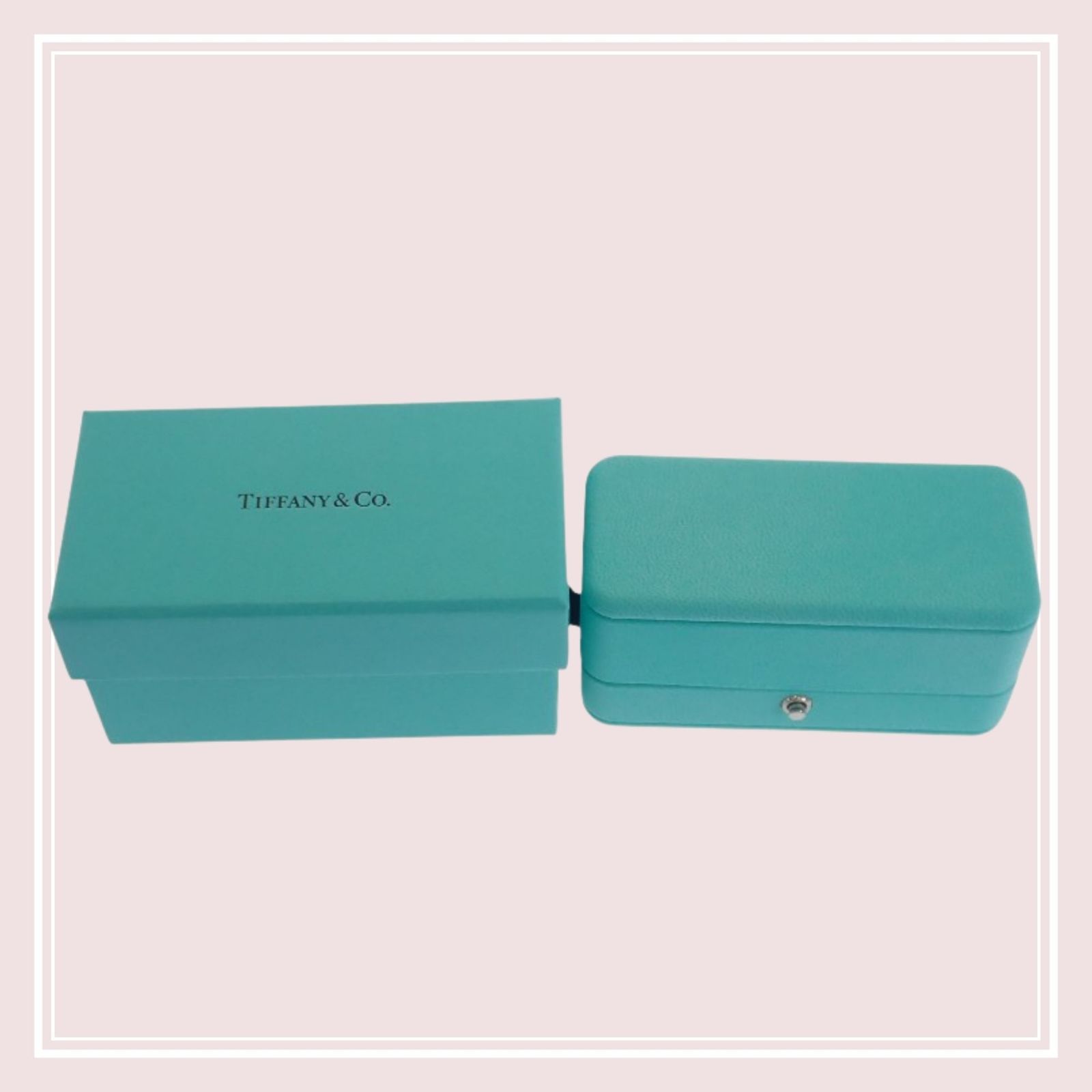 Tiffany & Co. ギフトボックス 小型 ピアス 【公式ショッピングサイト】