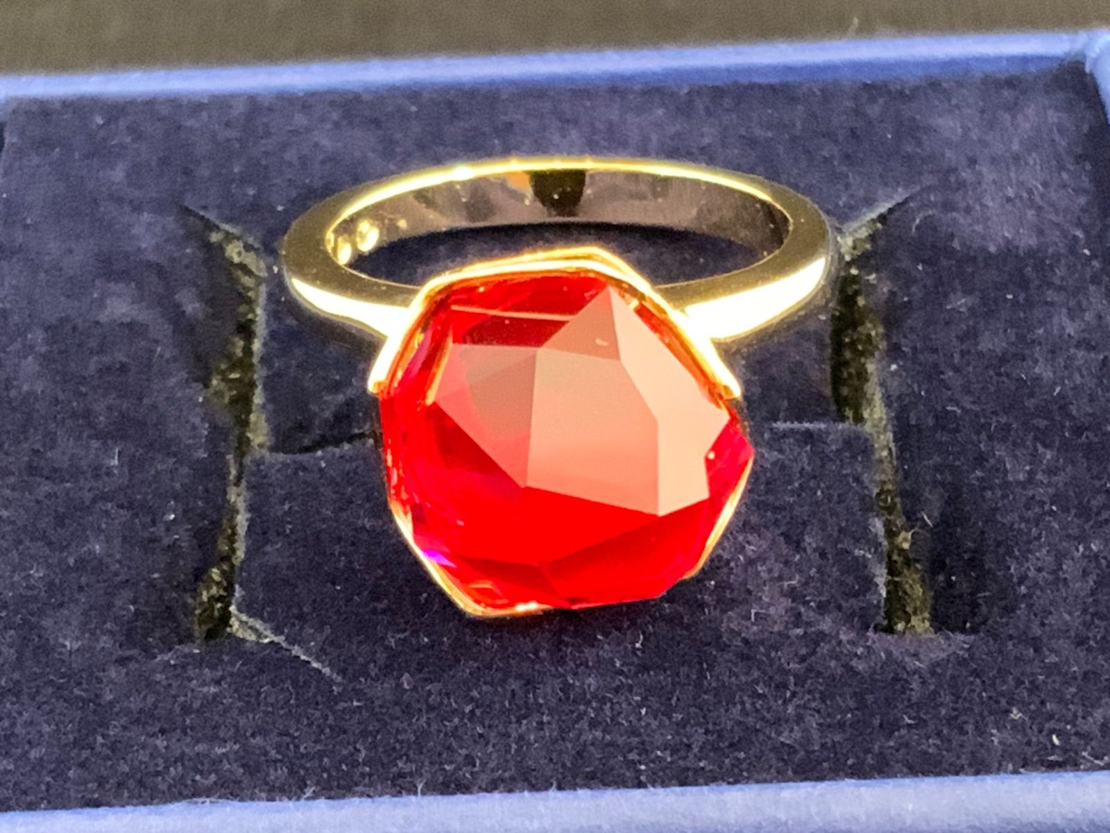 スワロフスキー Swarovski 『Halley リング』 指輪 - メルカリ