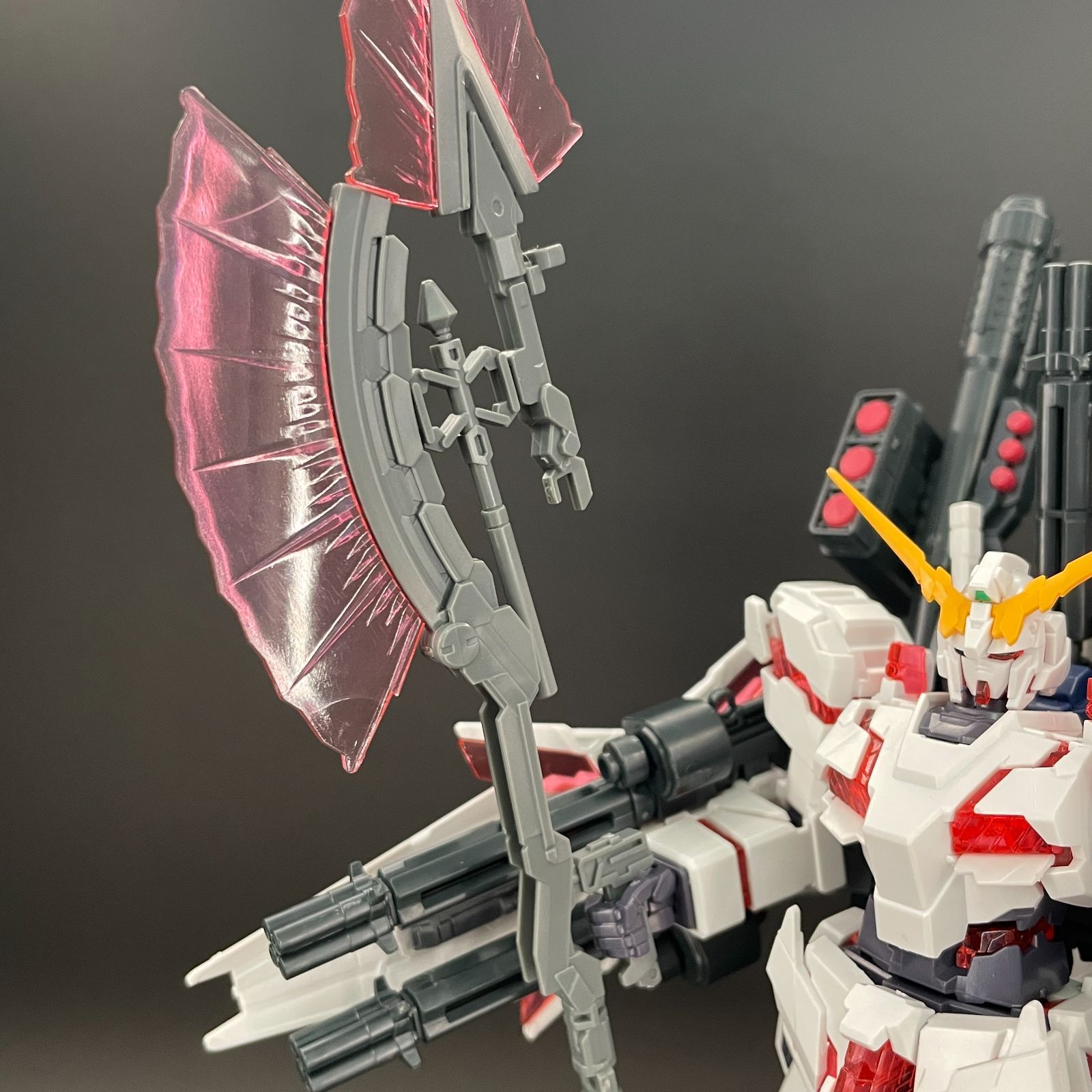 中古品】 HGUC 1/144 フルアーマー・ユニコーンガンダム(デストロイ